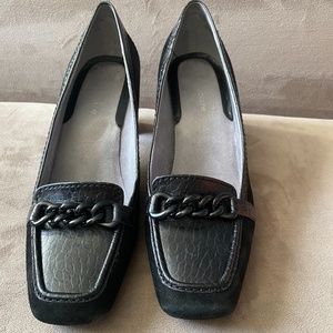 Liz Claiborne black heels size 9 1/2